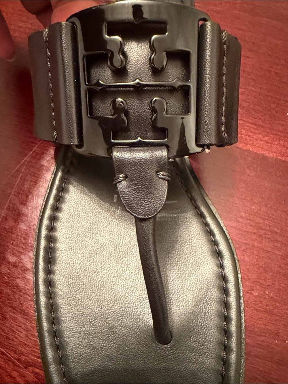 Tory Burch Black Leather Logo Thong Sandals - Picture 2 of 11